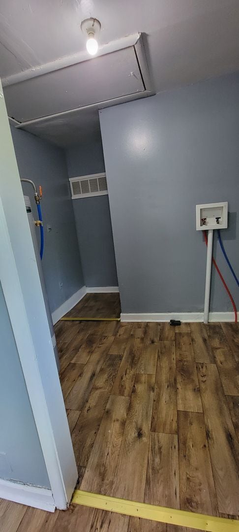 Building Photo - Beautiful Single Family 2 Bedroom with a B...