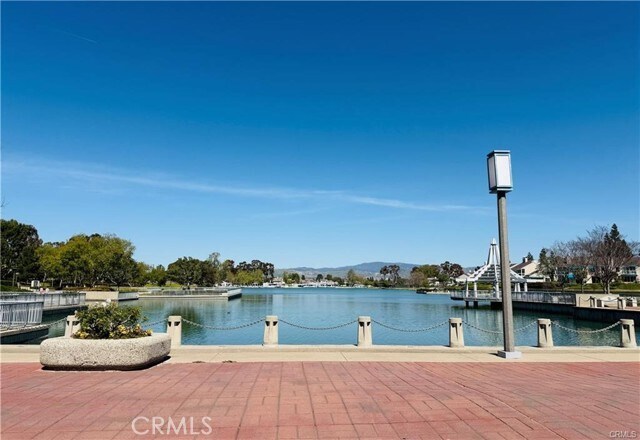 Building Photo - 4 Brookmont