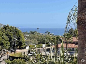 Building Photo - LOVELY POINTE AT MALIBU CONDO!