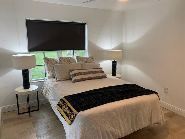 Building Photo - 1436 NE 2nd Ave