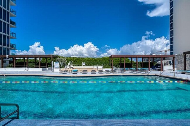 Building Photo - 6899 Collins Ave