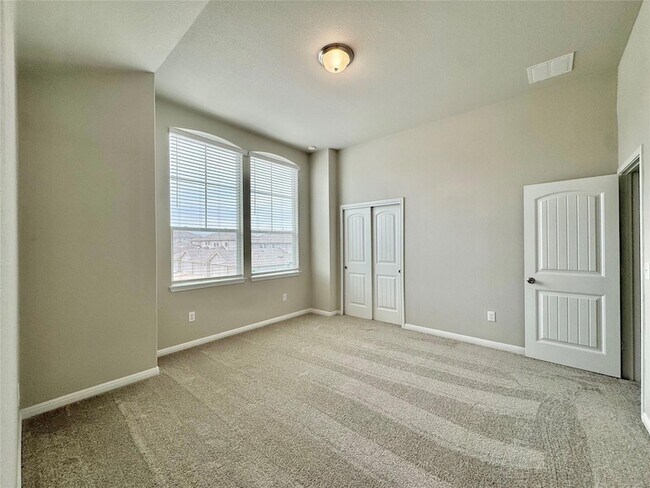 Building Photo - 407 Rhetoric Way