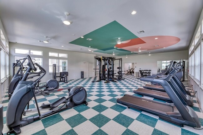 Building Photo - 901 Kelly Green Ln