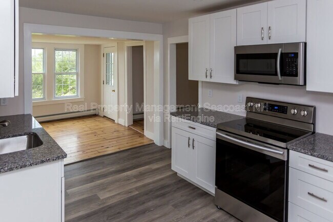 Building Photo - 11 Washington Rd