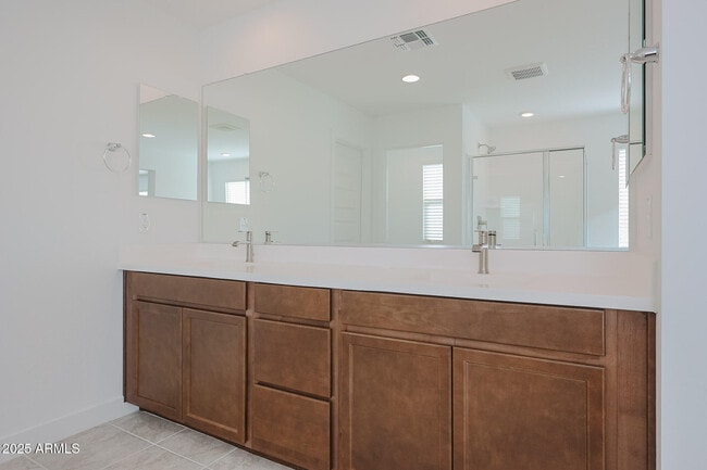 Building Photo - 14819 W Cottontail Ln