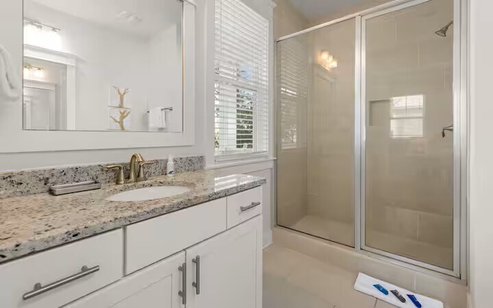 Building Photo - 318 Grande Pointe Cir