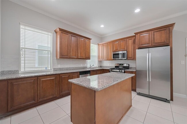Building Photo - 15210 Addicks Stone Dr