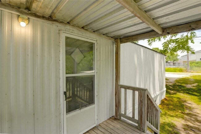 Building Photo - 13265 Pecan Tree Dr