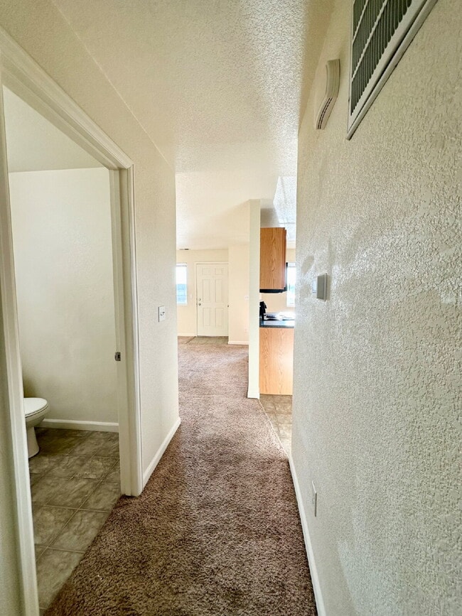 Building Photo - 204 Abby Rd