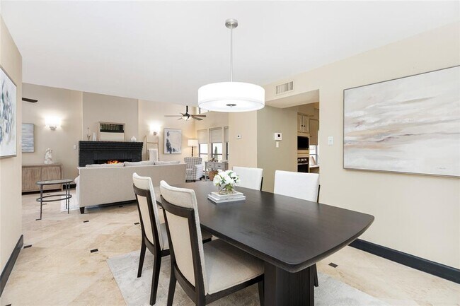 Building Photo - 18138 Bal Harbour Dr