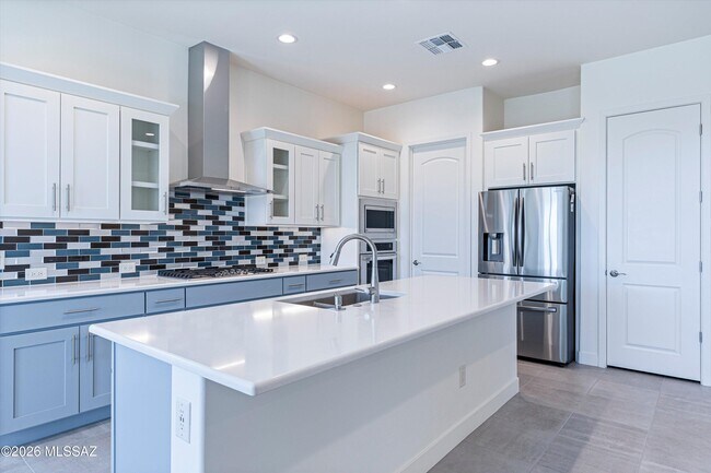 Building Photo - 30660 S Osprey Dr