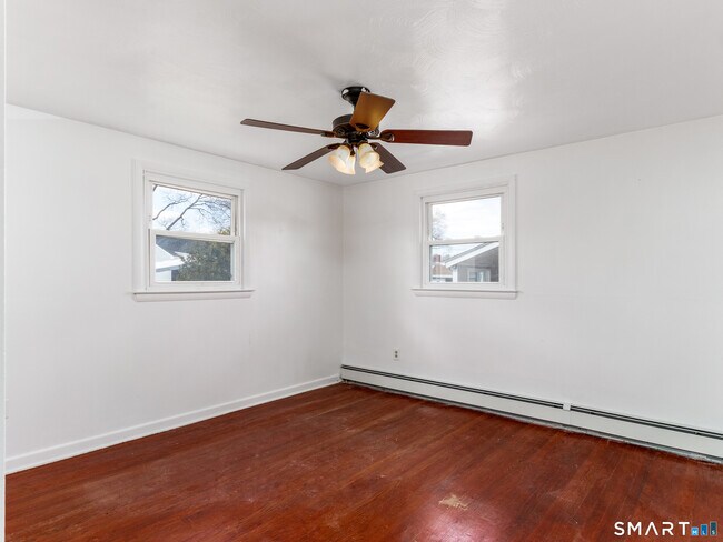 Building Photo - 97 Brussels Ave