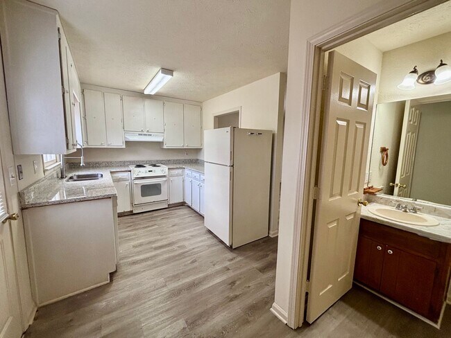 Building Photo - 5296 Weyden Trail