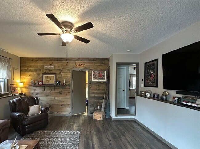Building Photo - 110 Hawks Nest Dr