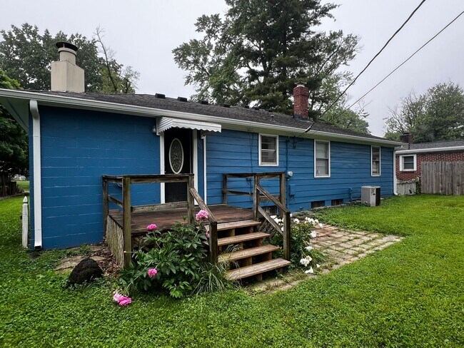 Building Photo - 1236 Rowin Rd
