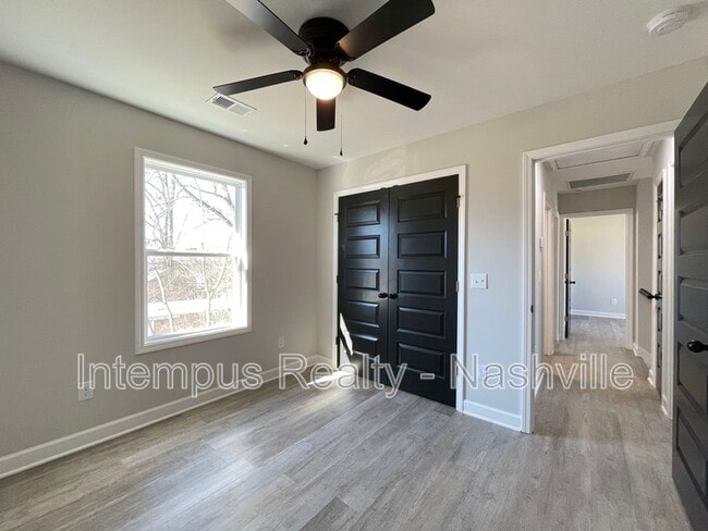 Building Photo - 146 N Trigg Ave