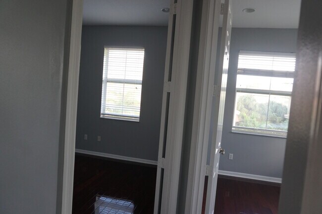 Building Photo - 3919 Passion Flower Rd