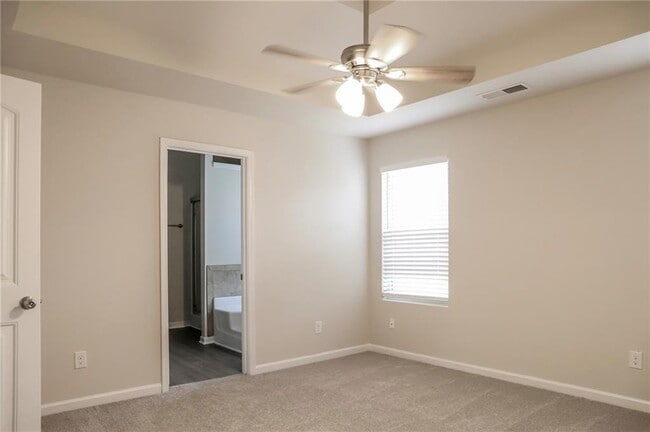 Building Photo - 5817 Grande River Rd