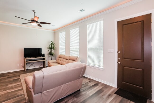 Floorplan - The Residences at Rayzor Ranch