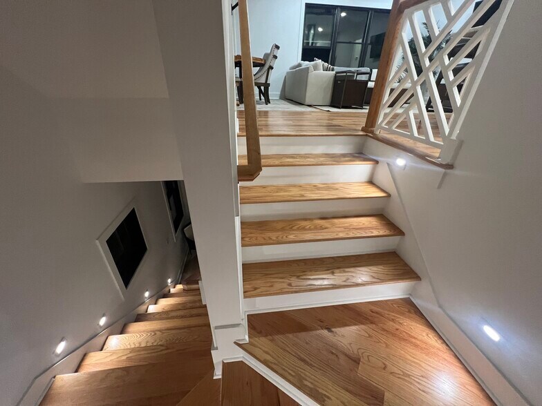Hallway upstairs - 1258 1st Ave S