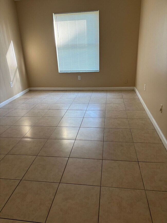 Building Photo - 35 Brunswick Ln