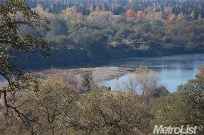 Building Photo - Home in The Bluffs overlooking American River