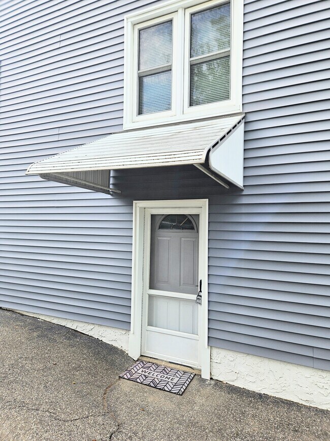Primary Photo - 42 Haviland St