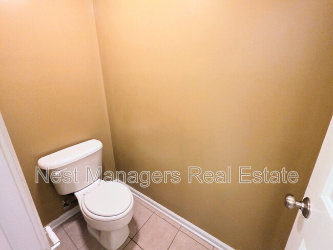 Building Photo - 1612 Middle Creek Cir