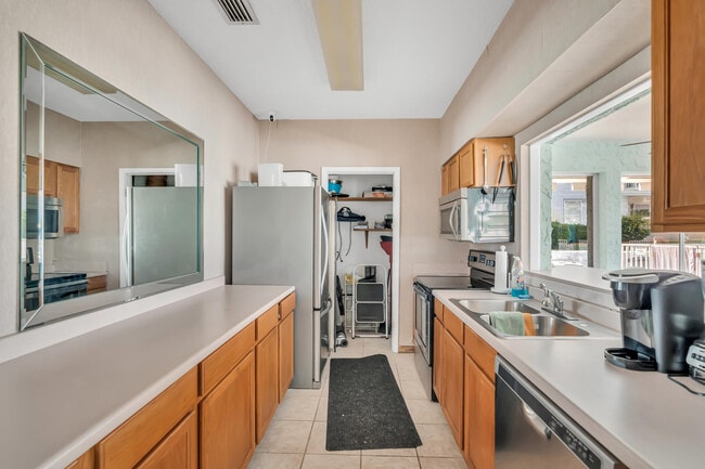 Building Photo - 3857 Indian Trail