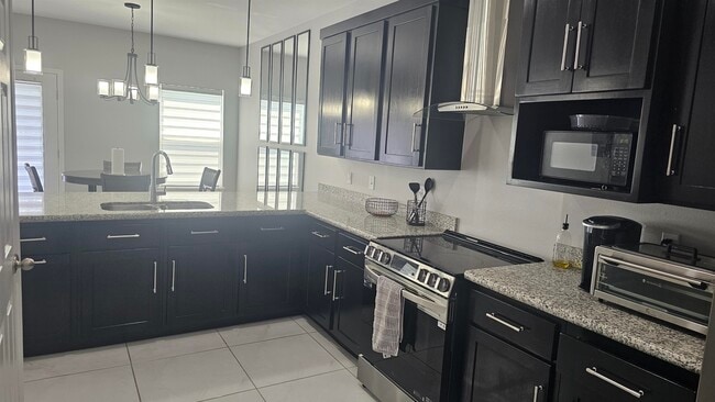 Building Photo - 4225 Gavilan Dr