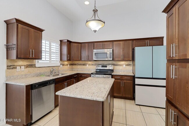 Building Photo - 3167 Spring Willow