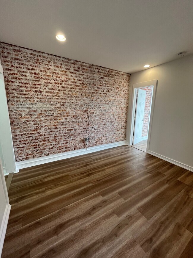 Building Photo - 1544 McKean St