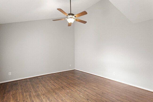 Building Photo - 12322 Wild Pine Dr