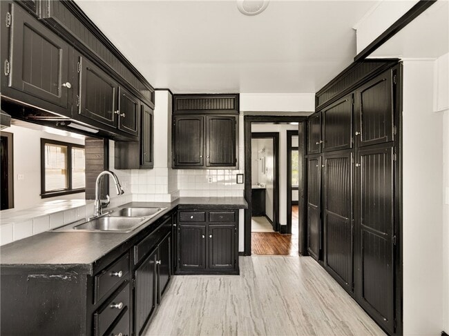 Building Photo - 81 Baier Dr