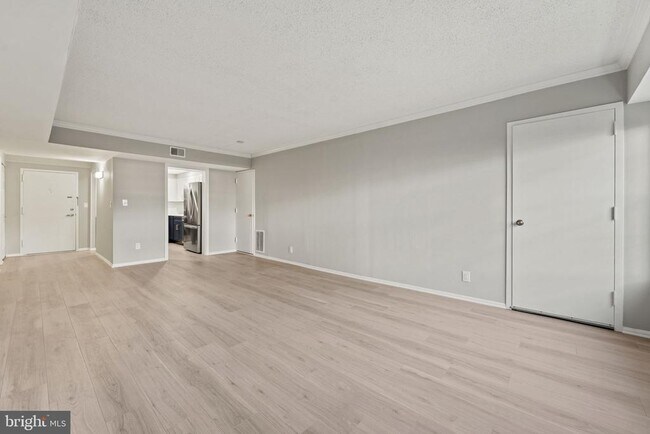Building Photo - 7640 Tremayne Pl
