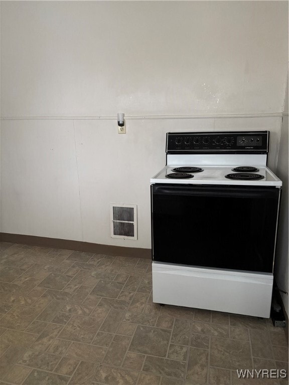 Building Photo - 55 E Hazeltine Ave