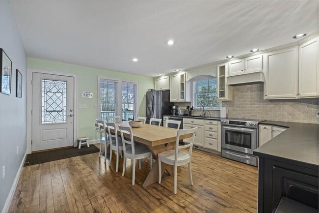 Building Photo - 34 Furbish Rd