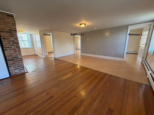 Building Photo - 122 Church St