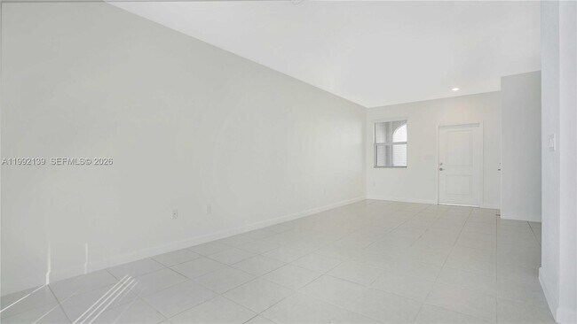 Building Photo - 2676 SE 12th Pl