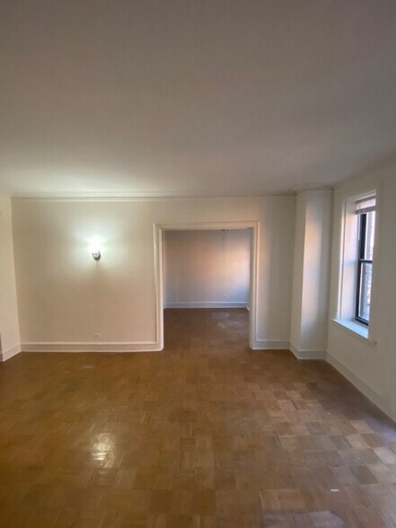 Building Photo - 1263 W Pratt Blvd