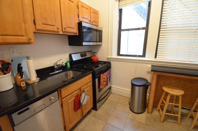 Building Photo - 1109 Boylston St