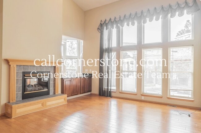 Building Photo - 5535 Jarman St