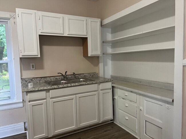 Building Photo - 21 Lehigh Ave