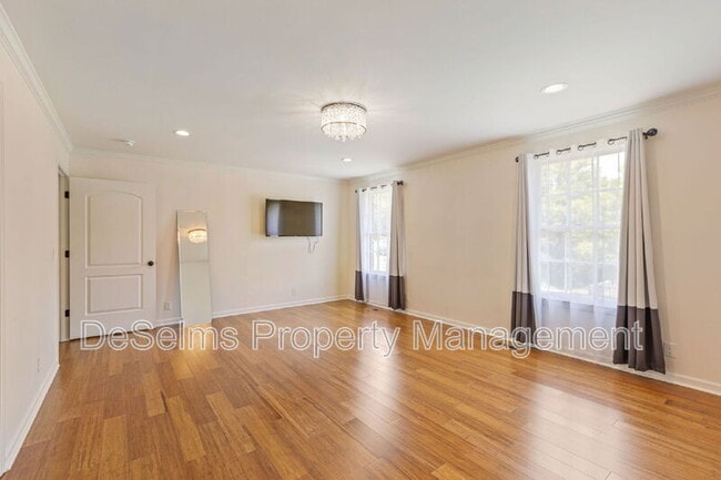 Building Photo - 6999 Tartan Dr