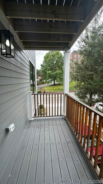 Building Photo - 104-106 Warren St.