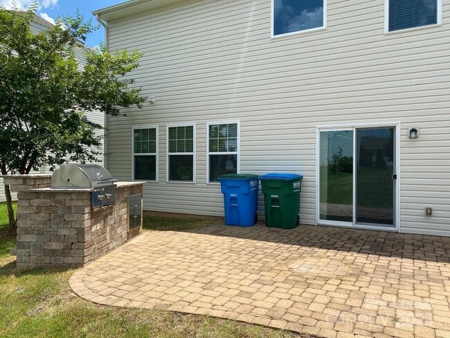 Building Photo - 14425 Green Birch Dr