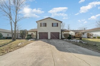 Building Photo - 2 Bedroom Rental Duplex with Attached Garage $1300/month