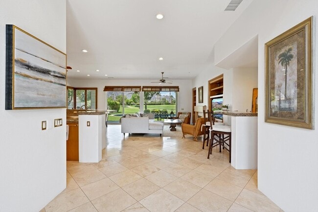 Building Photo - 57461 Spanish Hills Ln