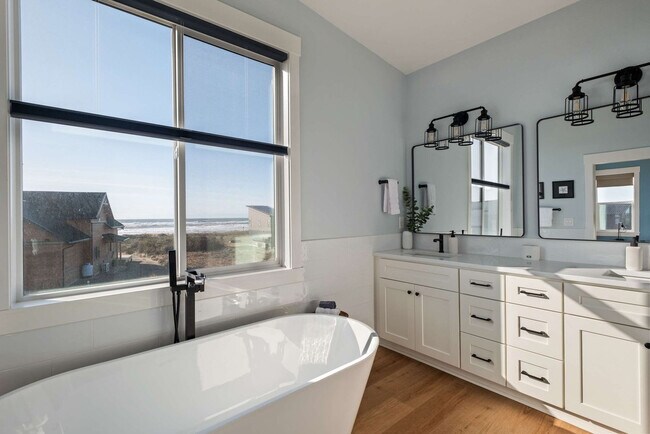 Building Photo - 1288 Cohasset Crest N