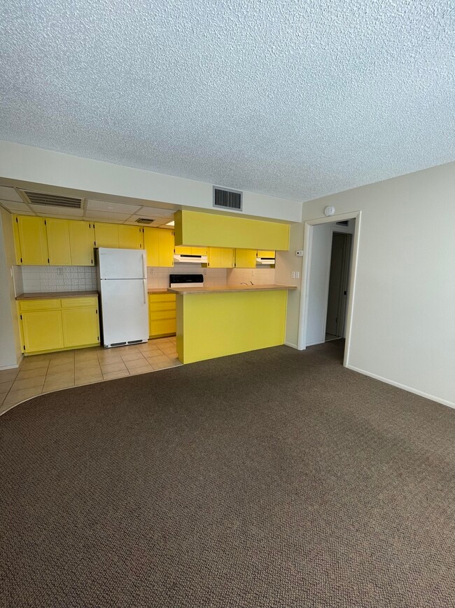 Building Photo - 8801 Harrell Ave